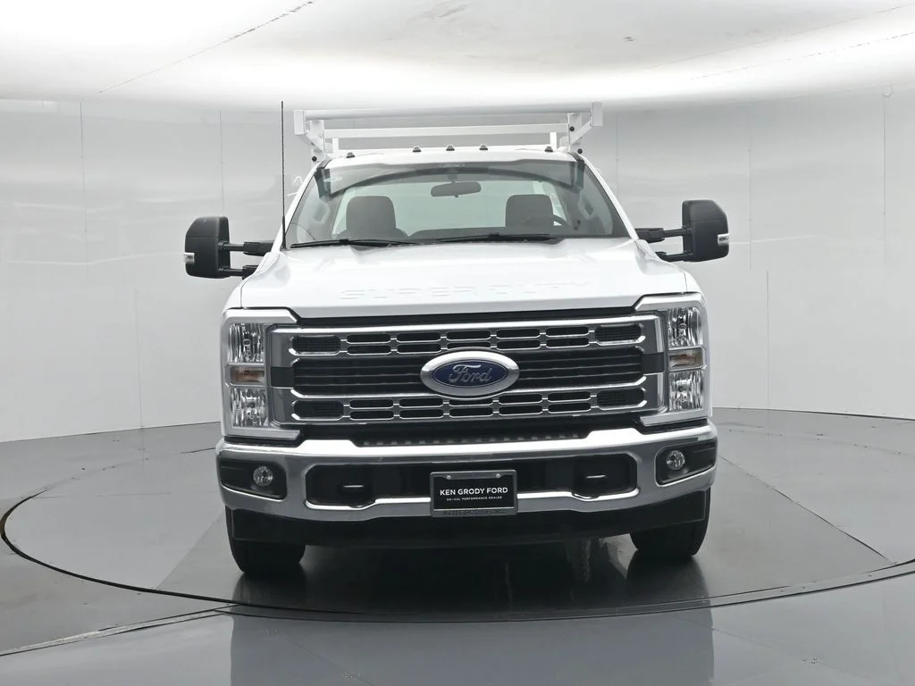 New 2026 Oxford White Ford XL image 56