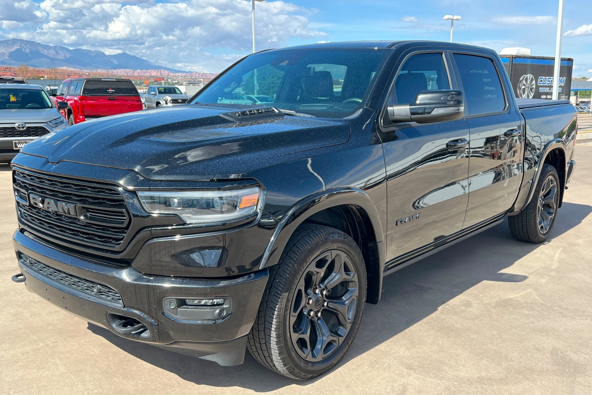2024 RAM 1500 Limited 4x4 Crew Cab 5'7's photo