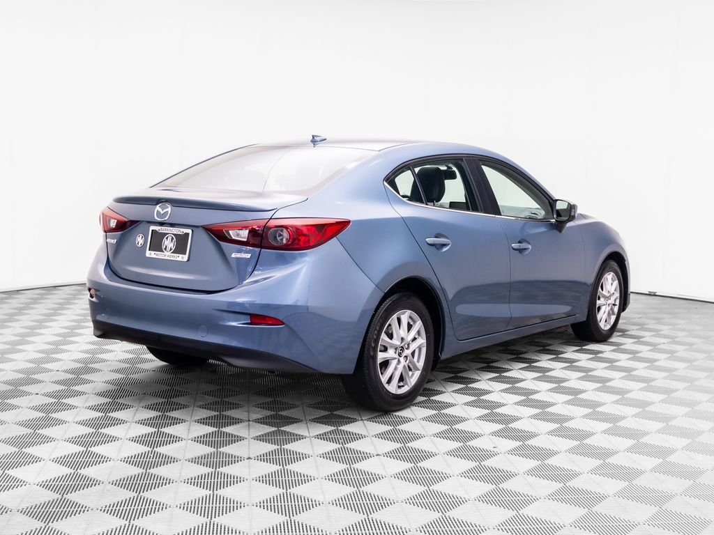Used 2016 Blue Reflex Mica Mazda i Grand Touring image 7