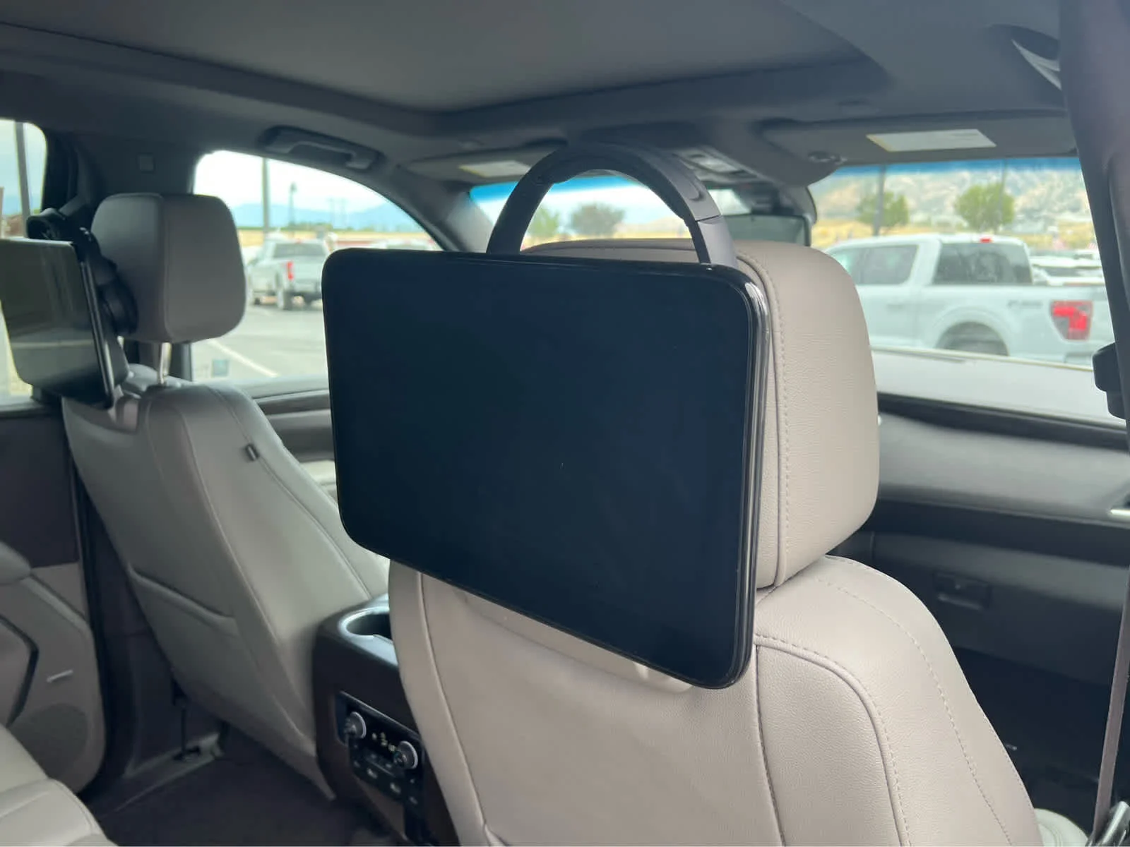 Certified Used 2022 Empire Beige Metallic Chevrolet LT image 25