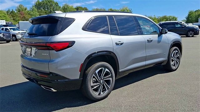 2026 Buick Enclave Sport Touring - Photo 9