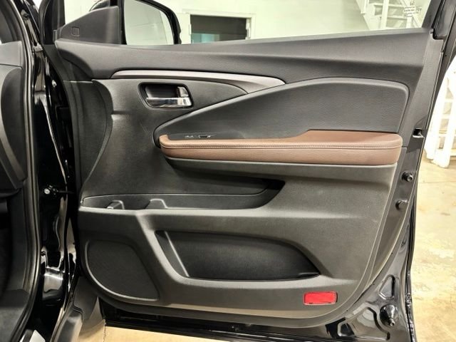 Used 2025 Brown Honda RTL image 23