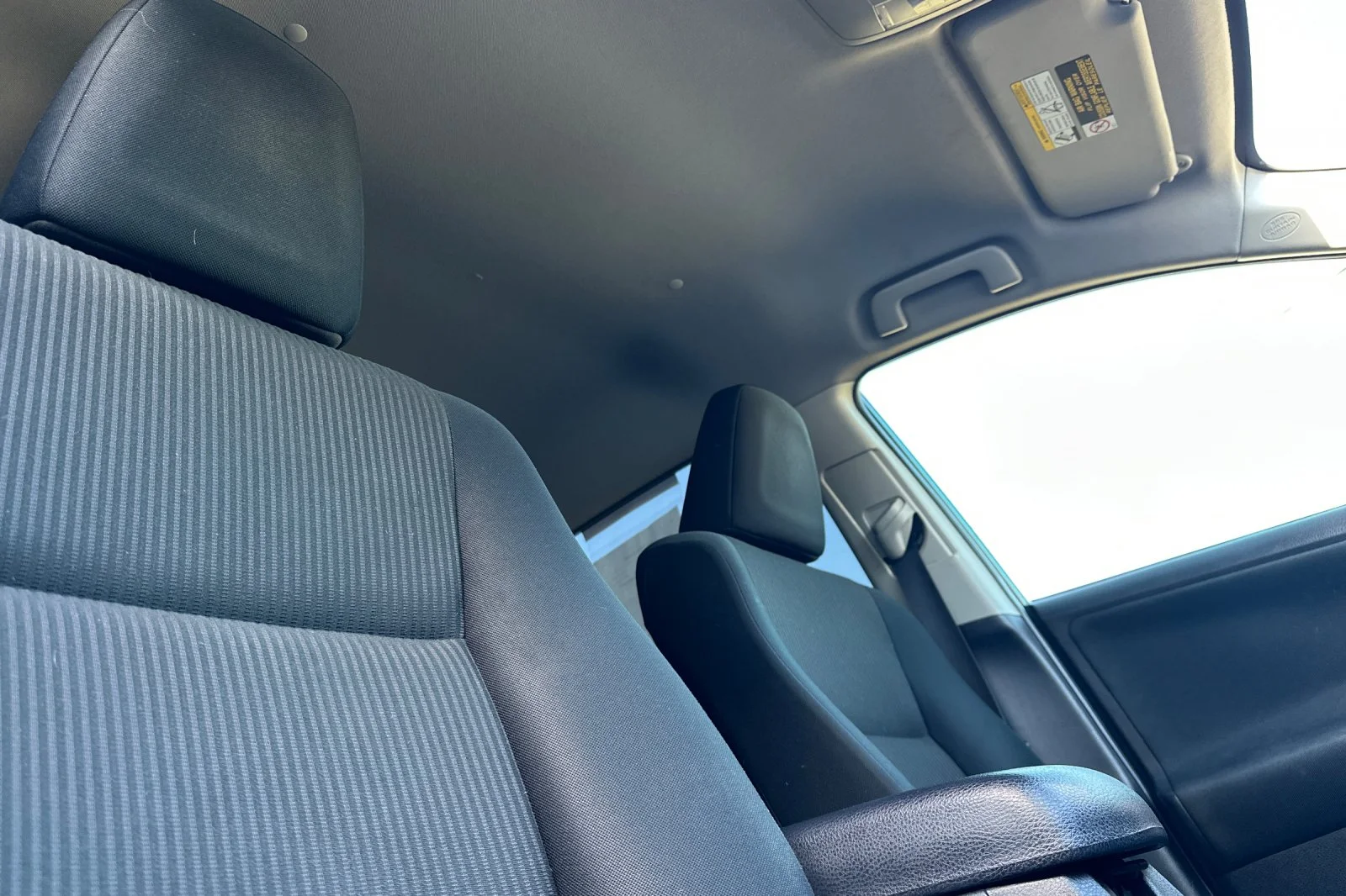 Used 2018 Gray Toyota LE image 14