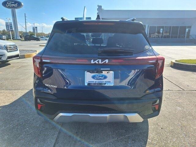 2024 Kia Seltos EX photo 4