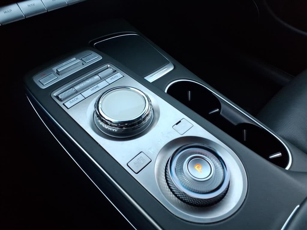 2022 GENESIS GV70 Standard - Photo 21