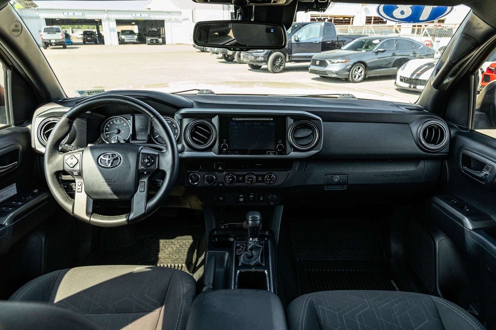 Used 2018 Super Black Toyota TRD Off-Road image 25