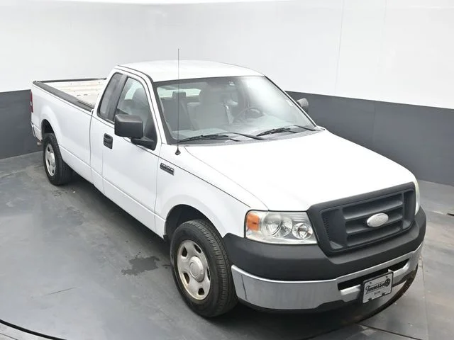 Used 2007 White Ford  image 28