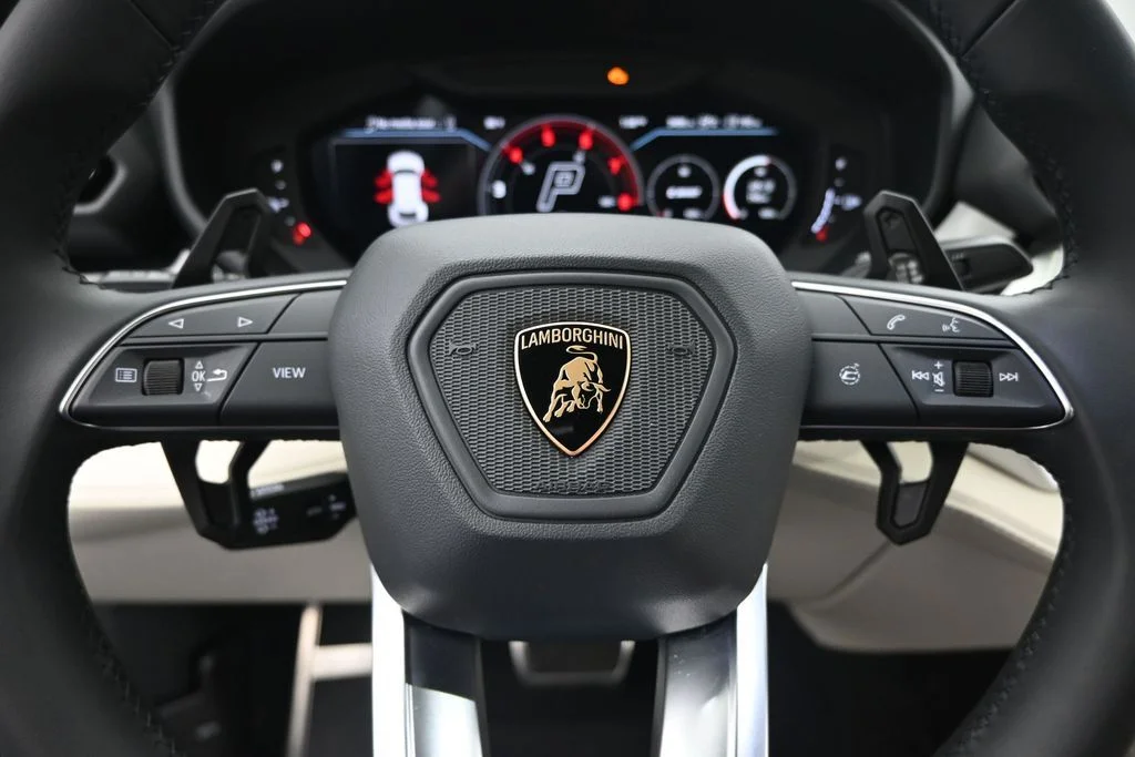 Used 2026 Blue Lamborghini SE image 10