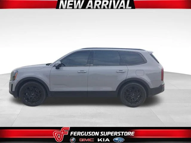 Used 2022 Gray Kia SX image 1