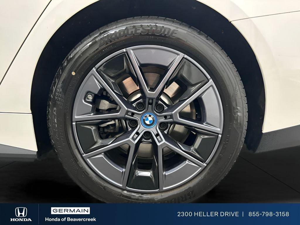 Used 2023 Alpine White BMW eDrive40 image 30