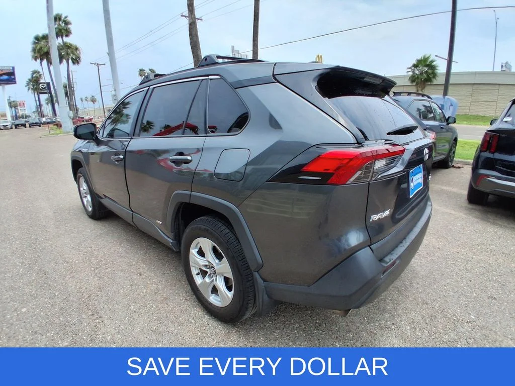 Used 2021 Gray Toyota XLE image 5