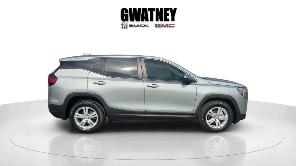 2024 GMC Terrain SLE - Photo 4