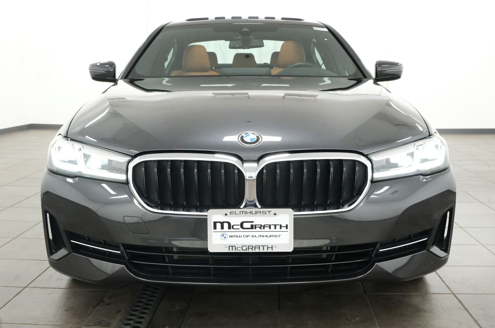 Used 2023 Dark Graphite Metallic BMW 530i xDrive image 7