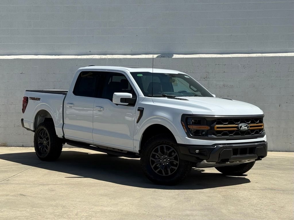 New 2026 Oxford White Ford Tremor® image 1