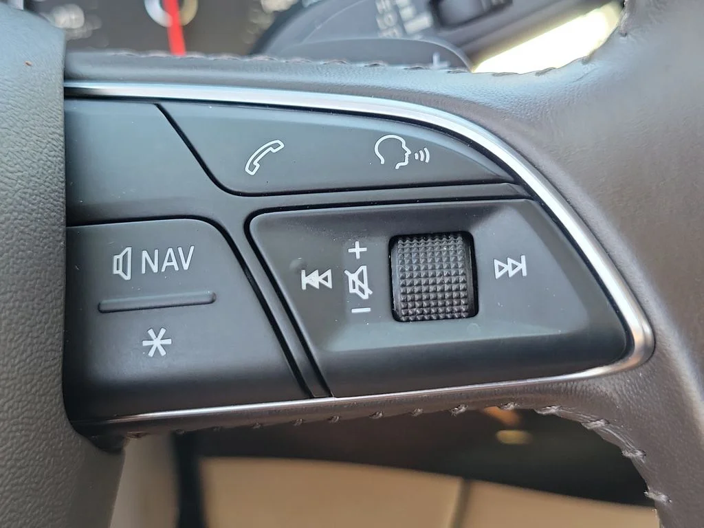 Used 2019 Carrara White Audi 45 Premium image 6