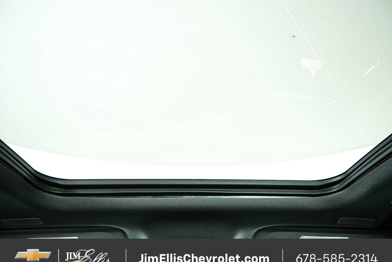 New 2026 Polar White Tricoat Chevrolet RS image 22
