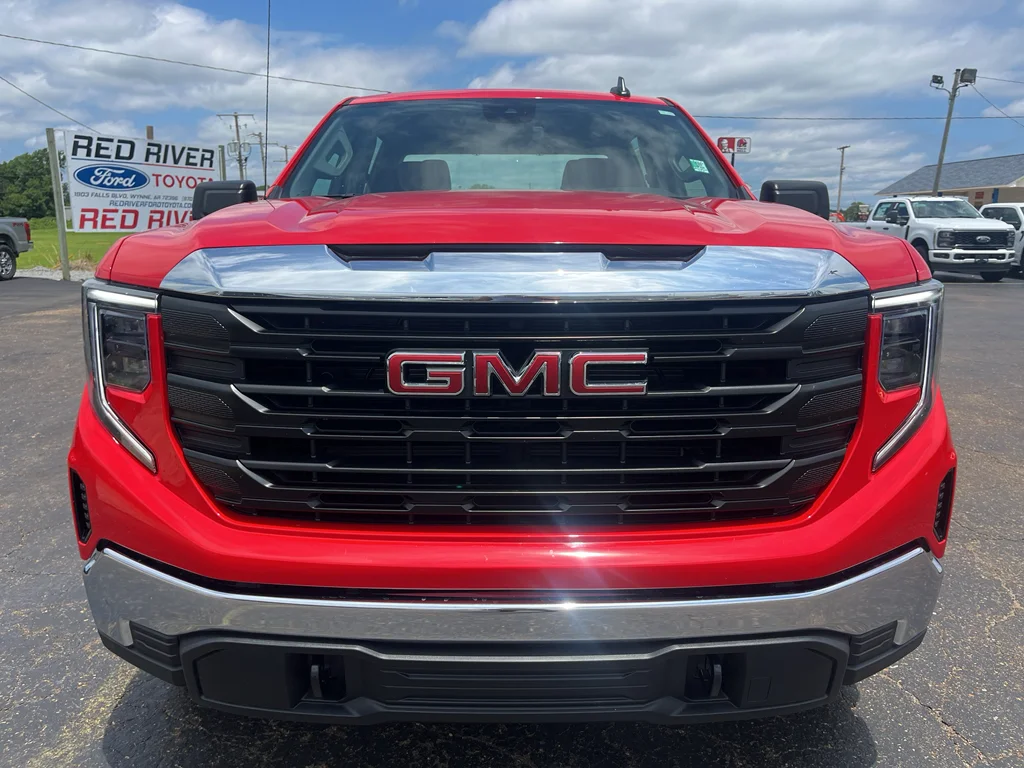 Used 2025 GMC Sierra 1500 Pro with VIN 3GTUUAED3SG298923 for sale in Little Rock