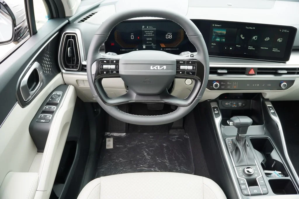 New 2026 Wolf Gray Kia S image 13