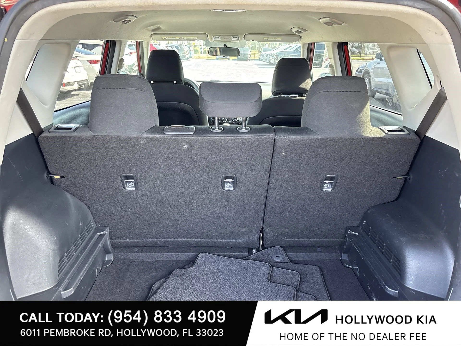 Used 2022 Mars Orange Kia LX image 18