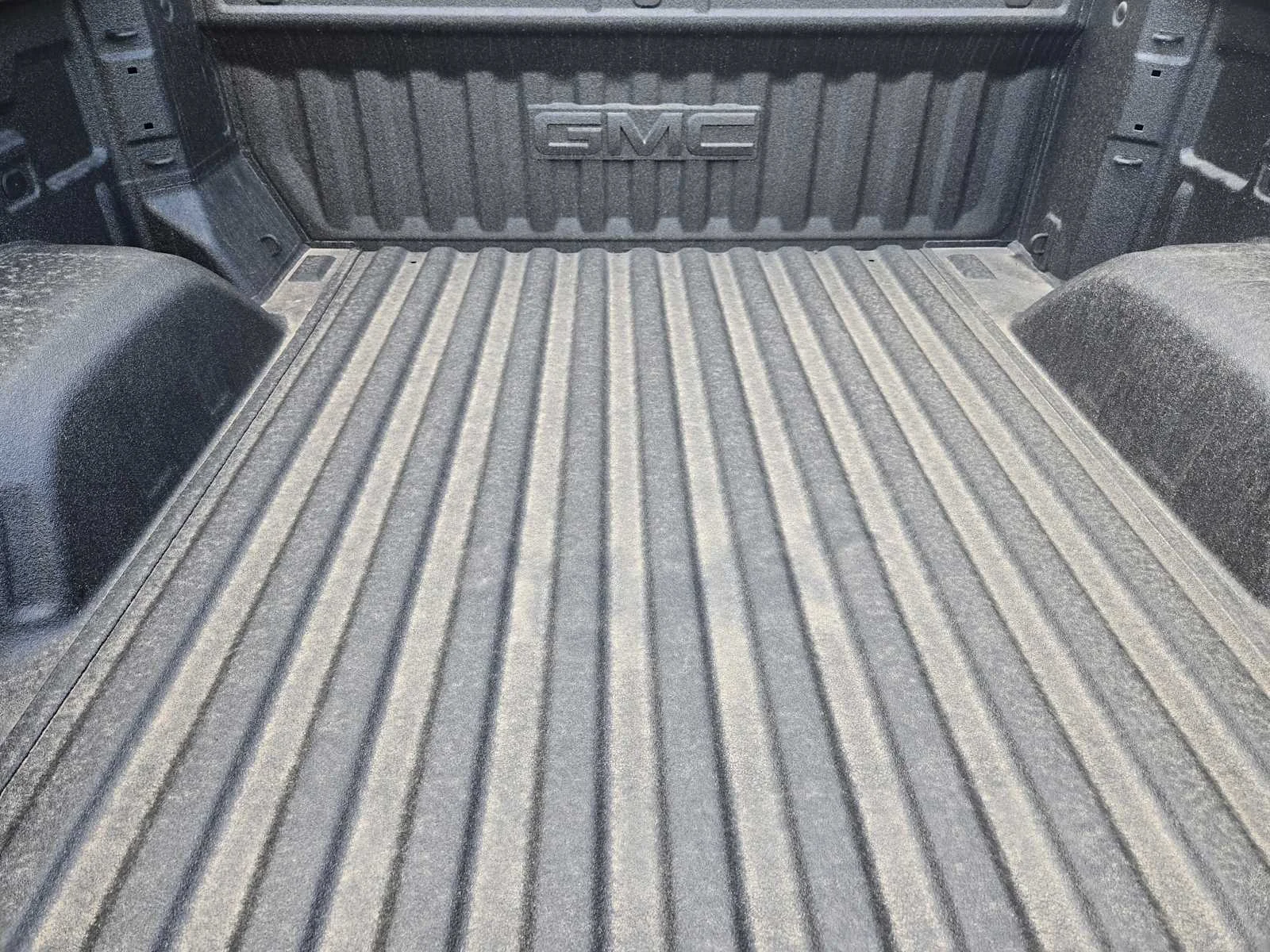 New 2026 Sterling Metallic GMC Elevation image 20