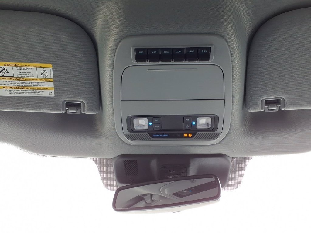 New 2027 Oxford White Ford F-250® XLT image 18