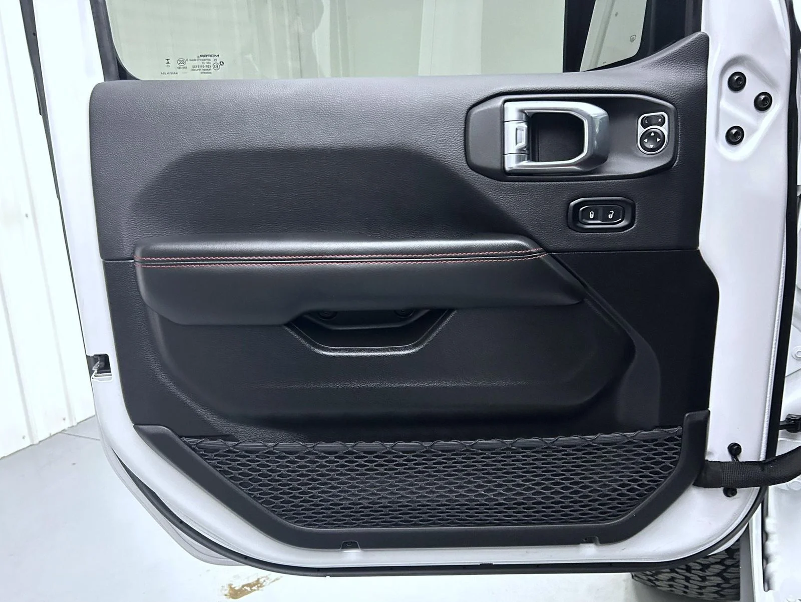 Used 2024 White Jeep Rubicon 392 image 9