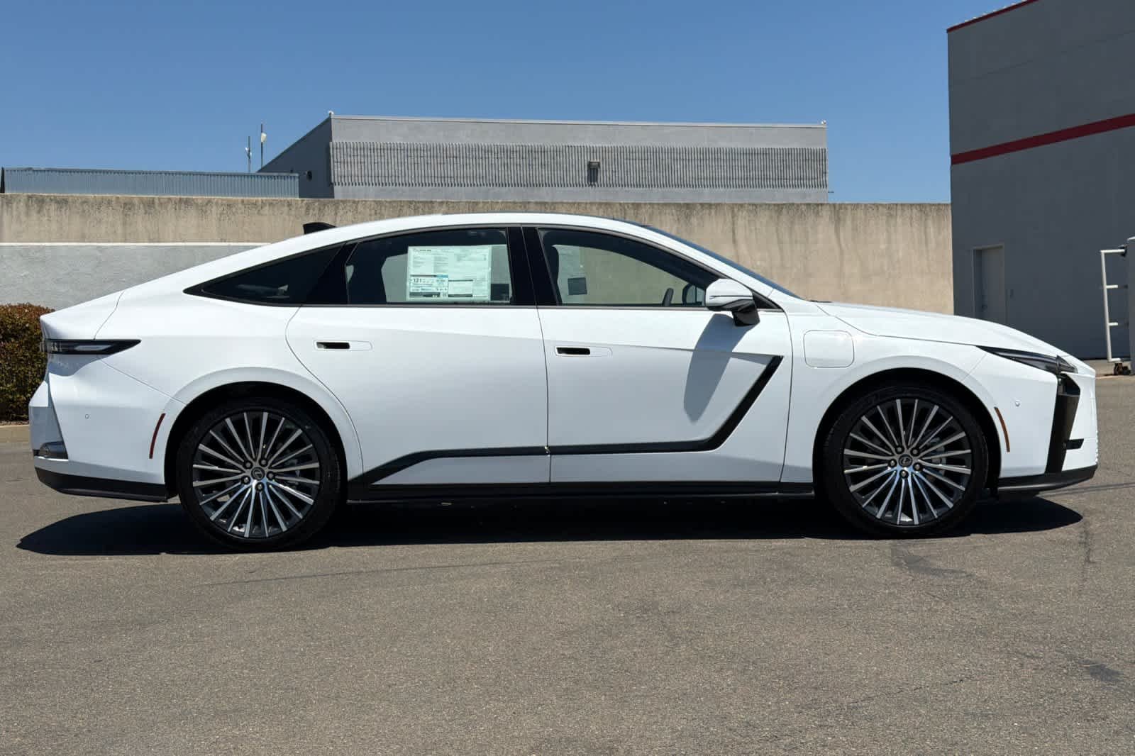 2026 Lexus ES BEV 350e Luxury - Photo 6