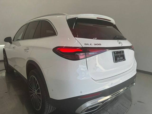 New 2026 Polar White Mercedes-Benz GLC 300 image 10