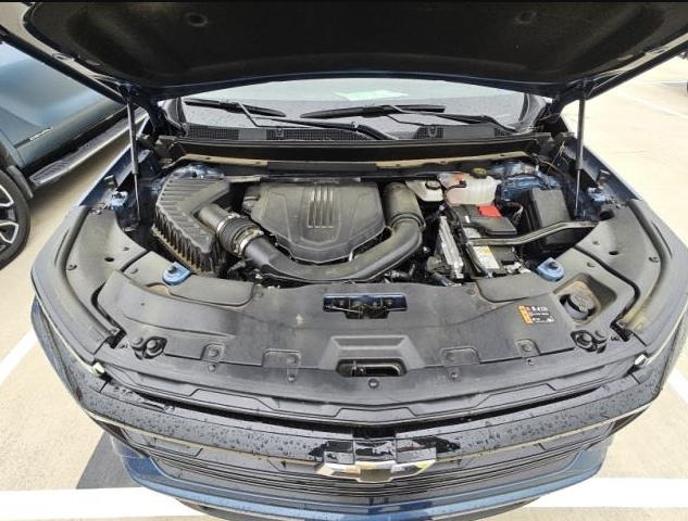 Used 2025 Blue Chevrolet LT image 9