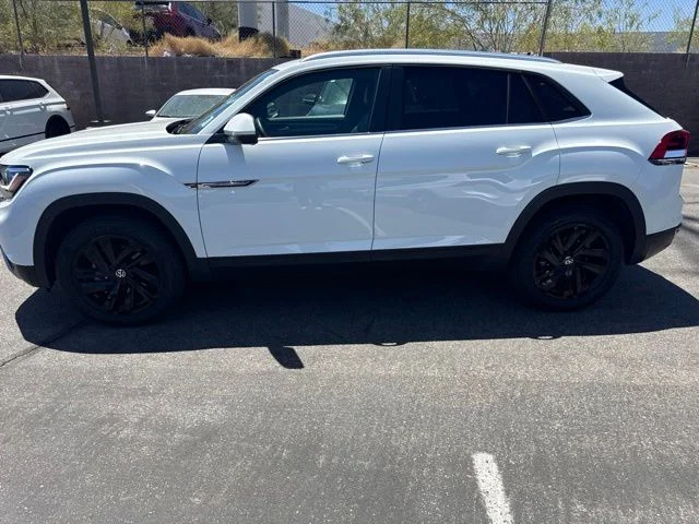 2023 Volkswagen Atlas Cross Sport 2.0T SE w/Tech's photo
