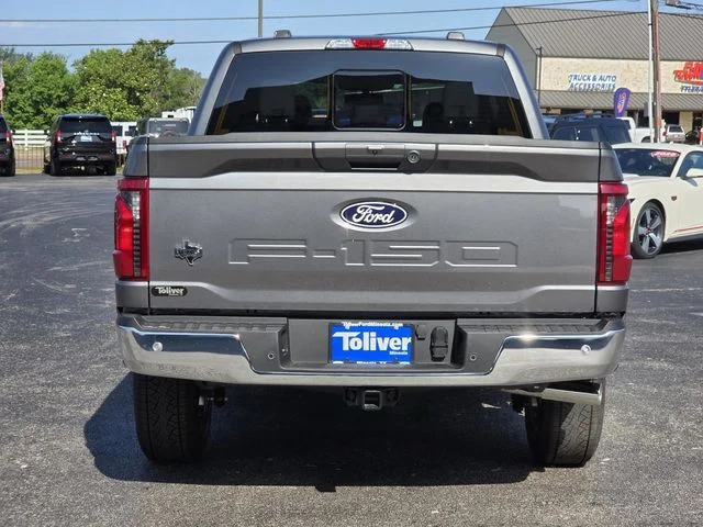 New 2026 Carbonized Gray Metallic Ford XLT image 5