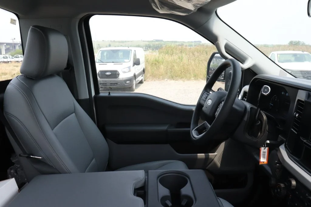 New 2026 Oxford White Ford F-550® XL image 13