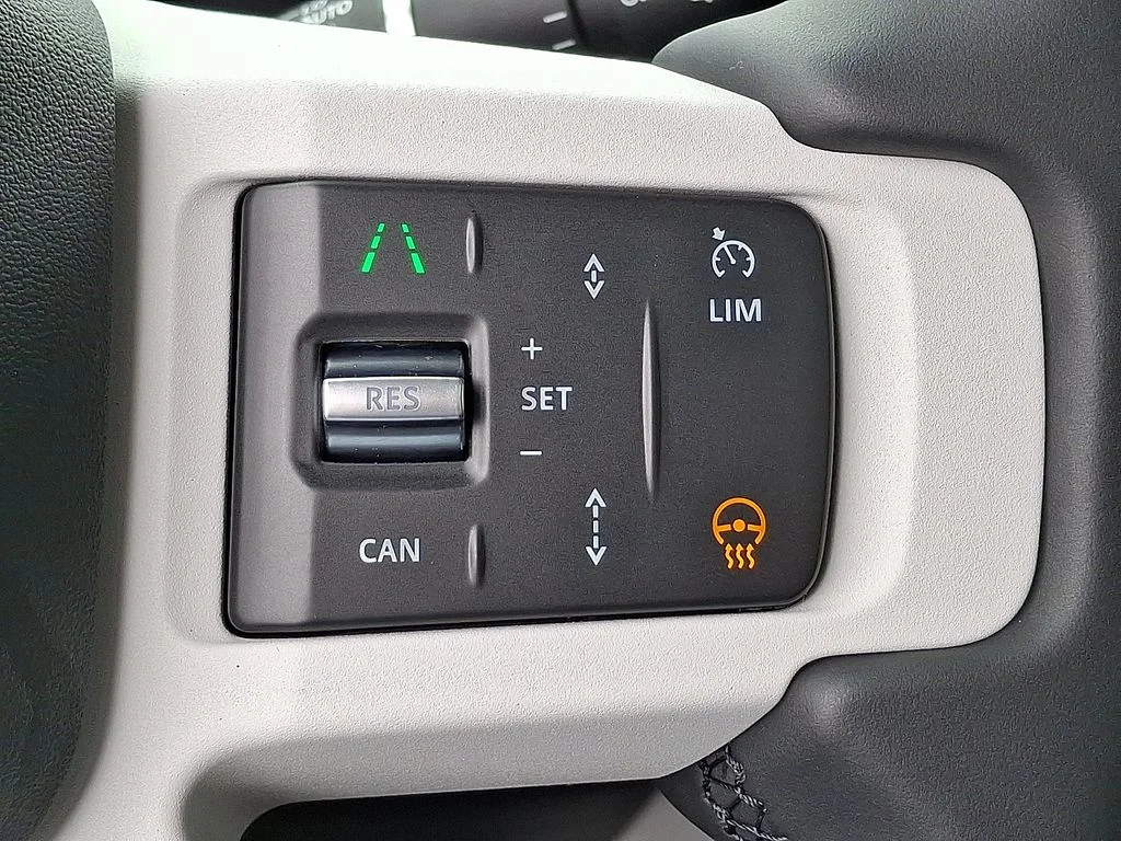 Certified Used 2026 Santorini Black Metallic Land Rover s image 17