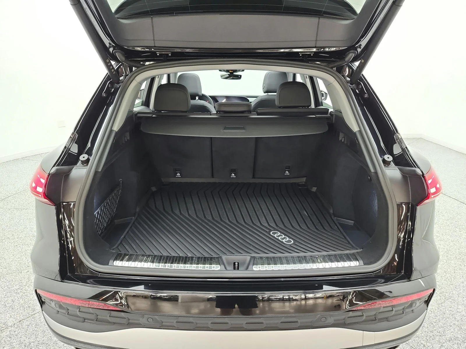 Used 2025 Mythos Black Metallic Audi Premium image 17