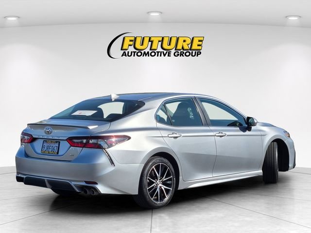 Used 2024 Silver Toyota SE image 4