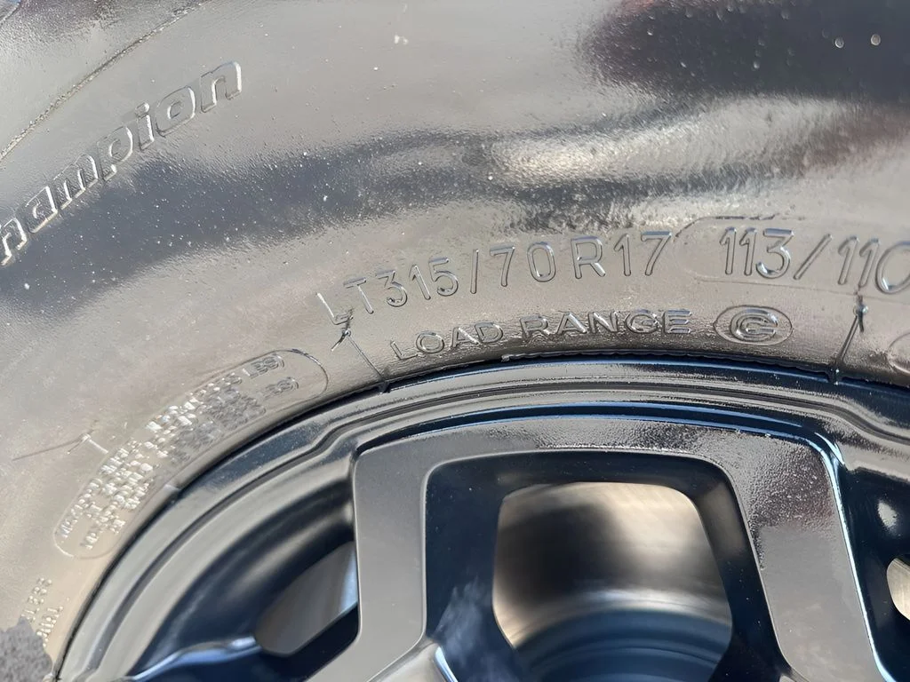 Used 2020 Silver Jeep Sport image 33