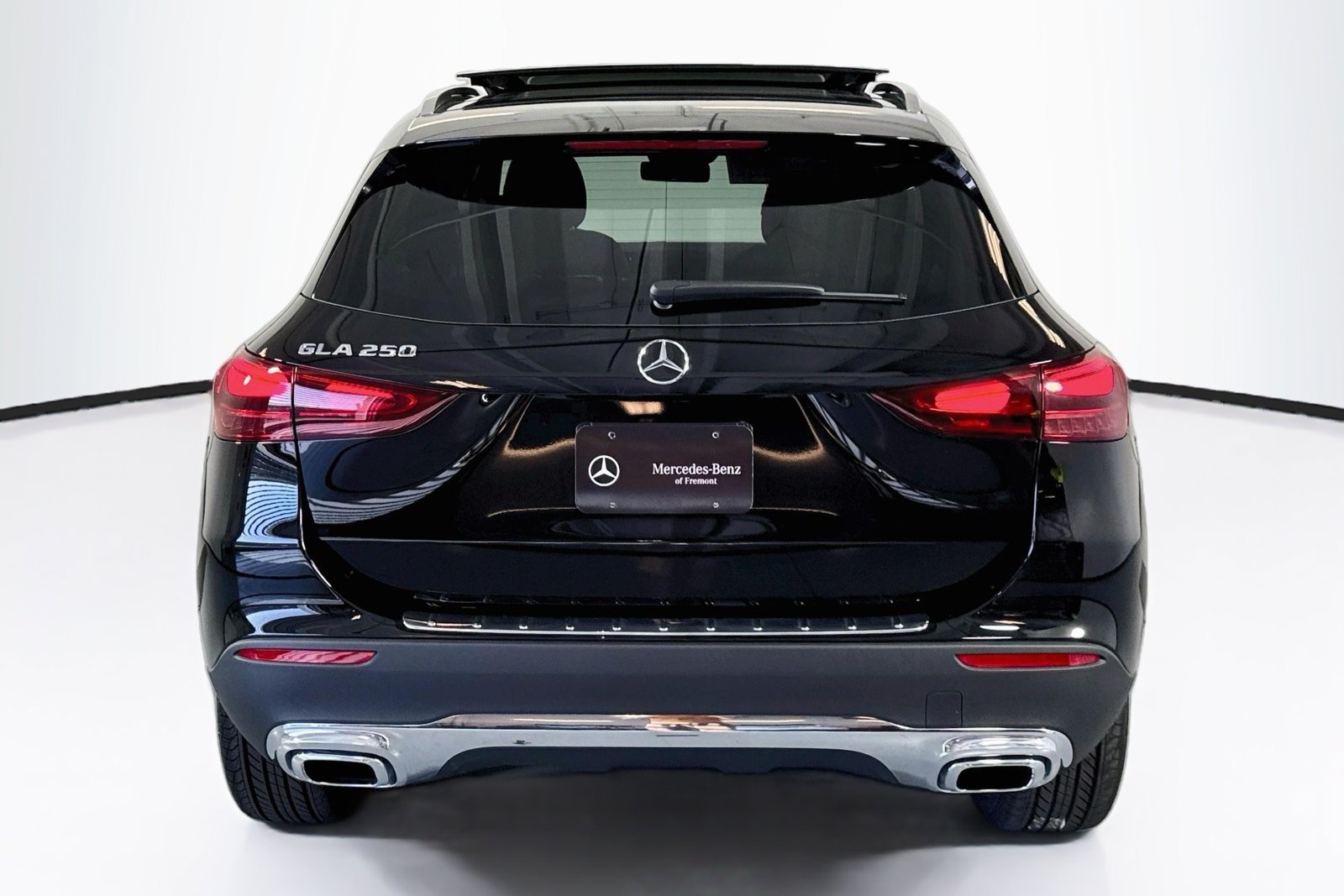 New 2026 Night Black Mercedes-Benz GLA 250 image 6
