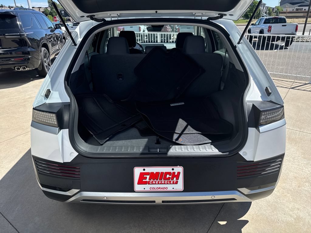 Used 2024 Atlas White Hyundai SE image 22