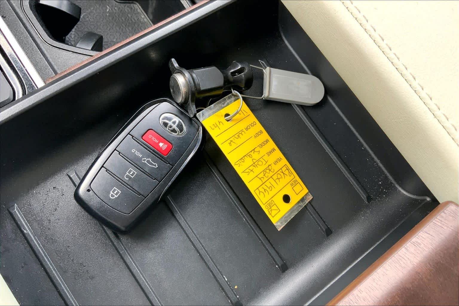 Used 2024 Wind Chill Pearl Toyota Capstone image 15