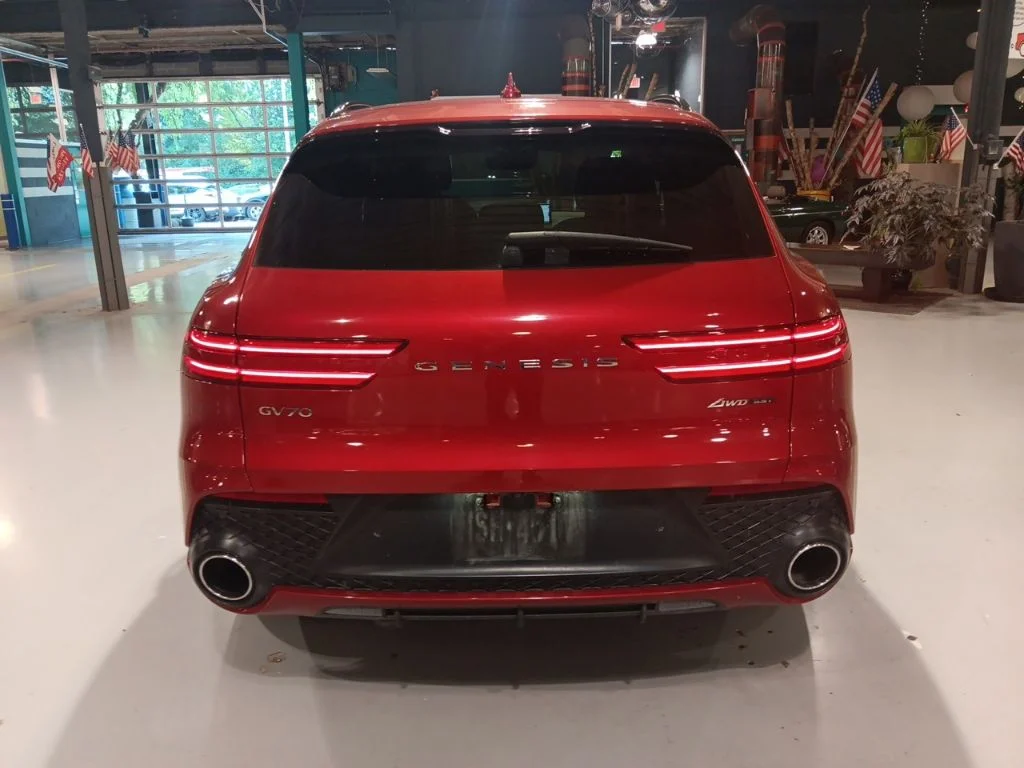 Used 2022 Red Genesis 3.5T Sport image 10