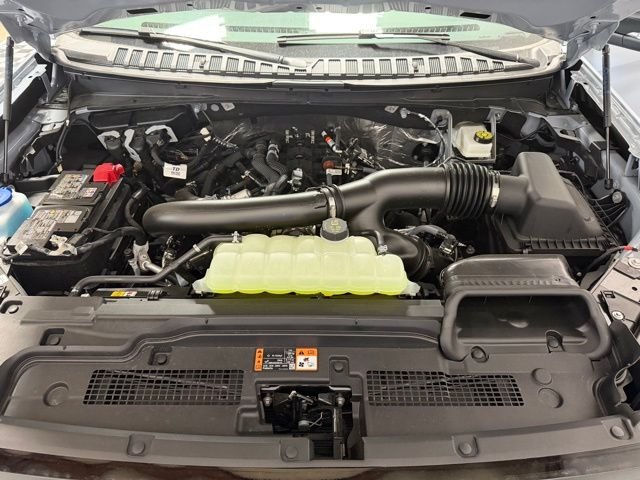 New 2026 Glacier Gray Metallic Tri-Coat Ford Tremor® image 50