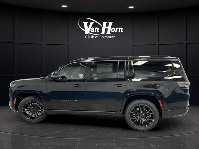 New 2026 High Gloss Black Exterior Paint Jeep Summit Reserve image 4