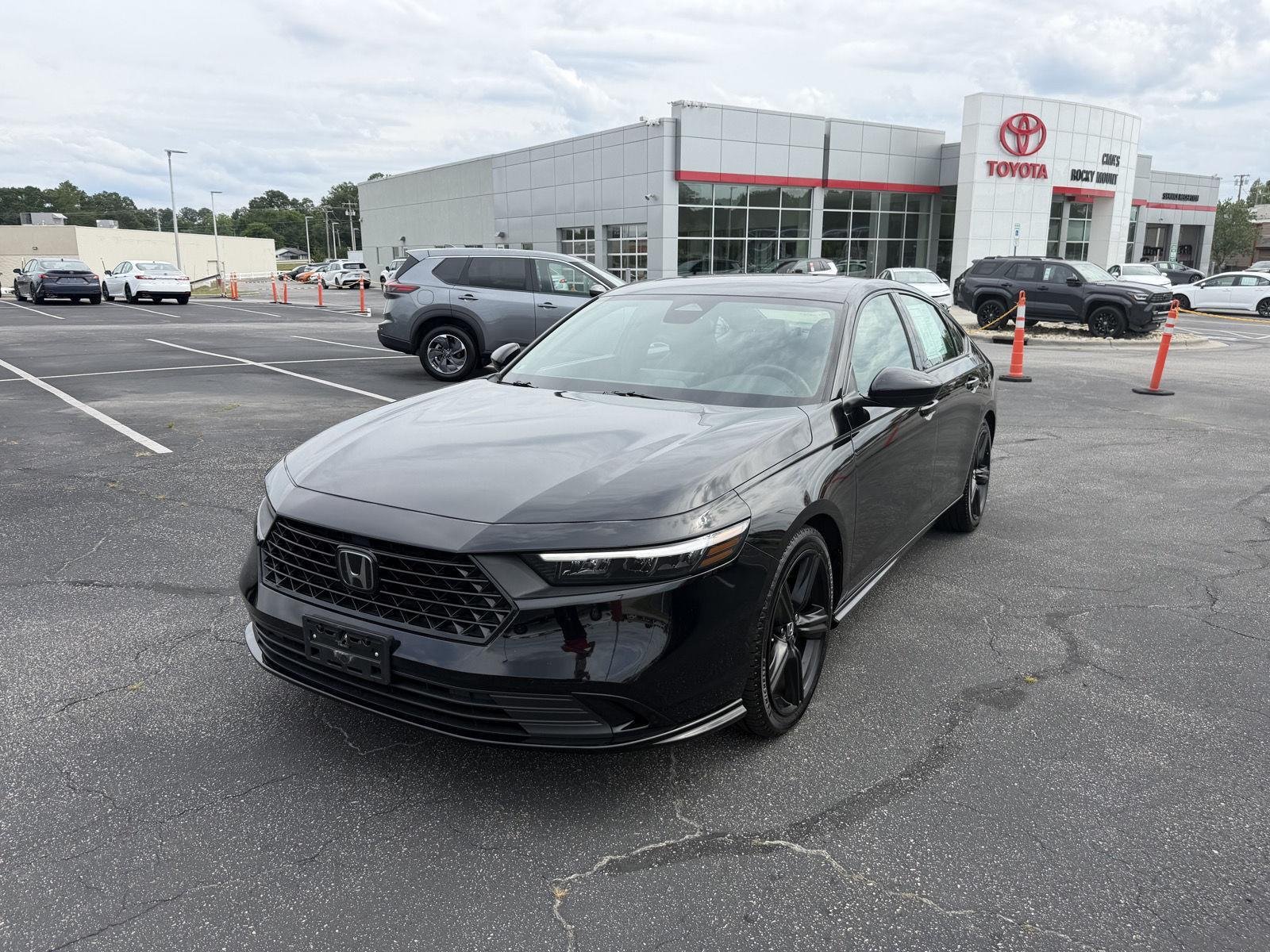 Used 2023 Crystal Black Pearl Honda Sport-L image 3