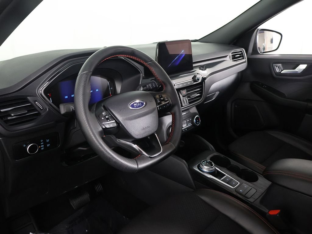 Used 2025 Gray Ford ST-Line image 23