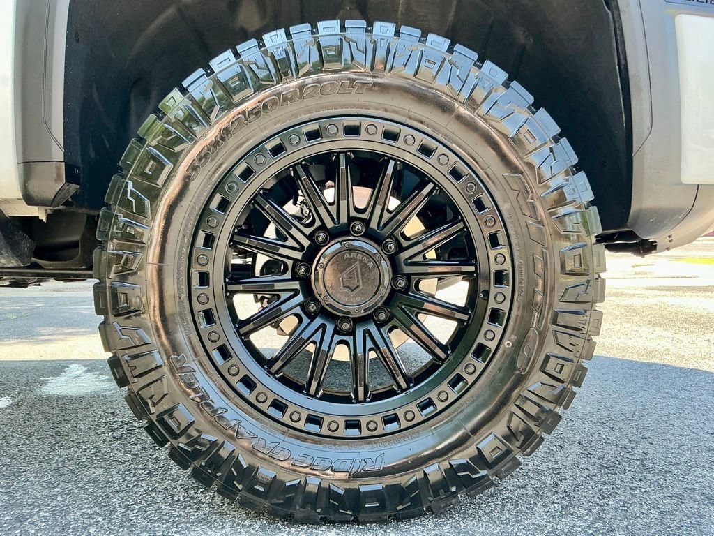 2026 GMC Sierra 2500HD AT4 - Photo 17