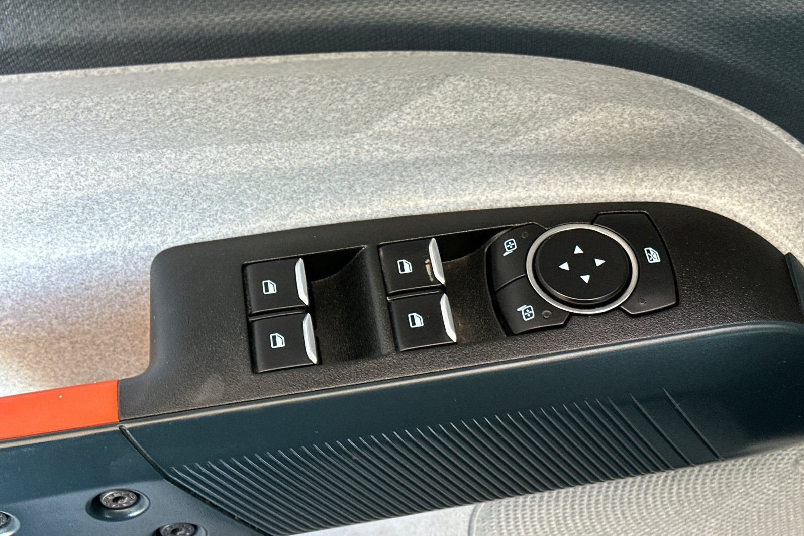 Used 2023 Green Ford XLT image 11
