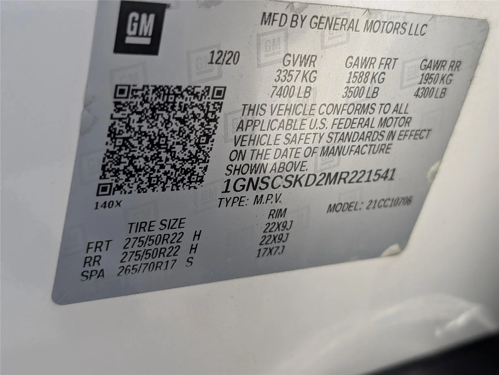 Used 2021 Iridescent Pearl Tricoat Chevrolet Premier image 40