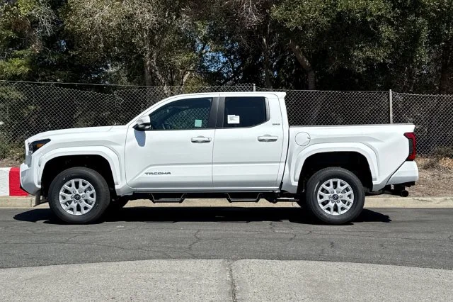 New 2026 Ice Cap Toyota  SR5 image 7