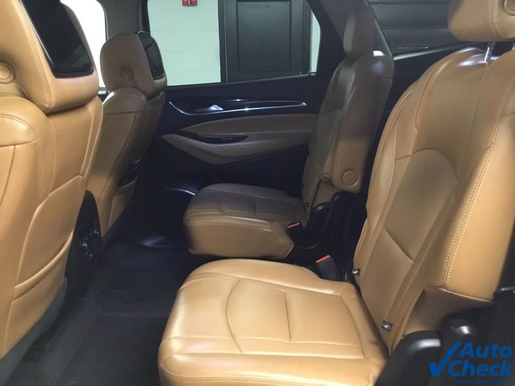 Used 2018 White Buick Essence image 30
