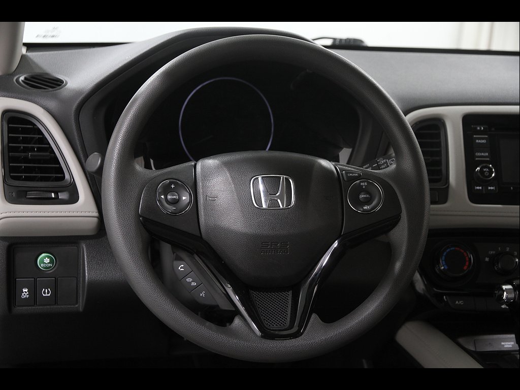 2017 Honda HR-V LX - Photo 7